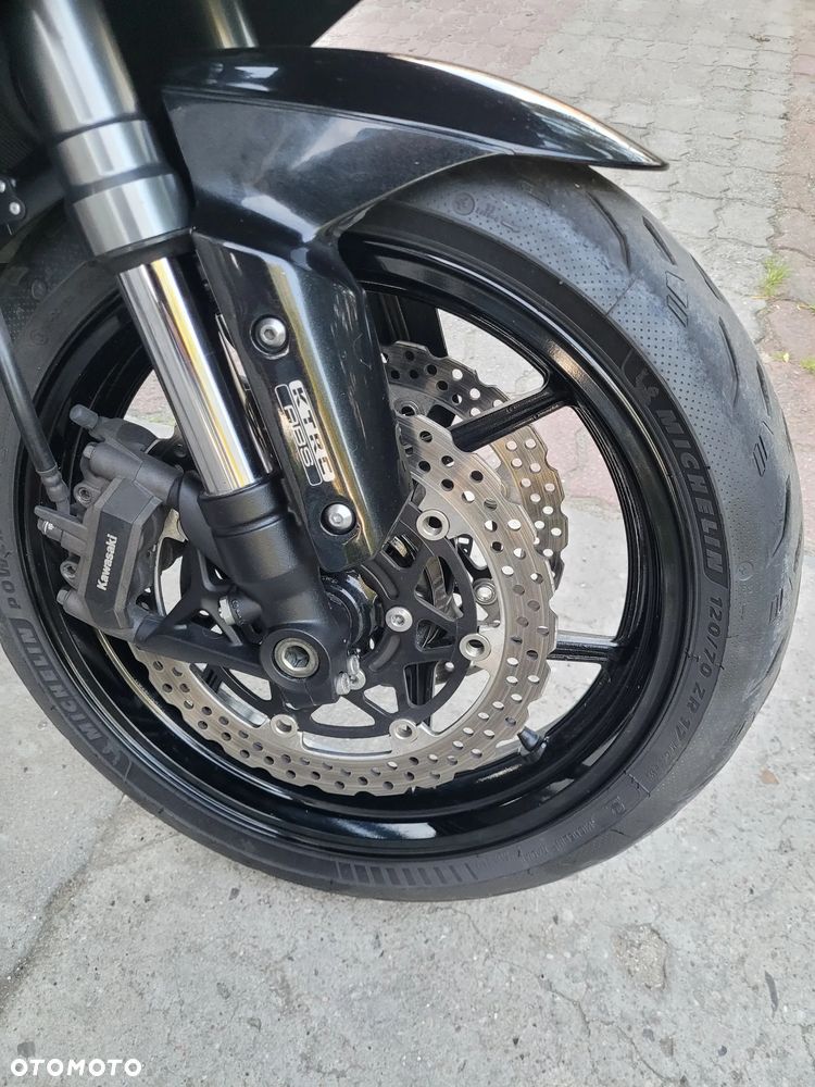 Kawasaki Ninja 1000 SX - 4