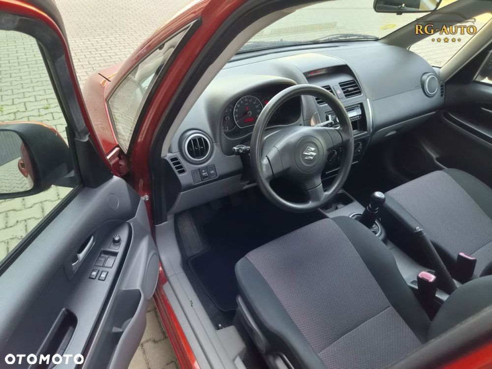 Suzuki SX4 - 40