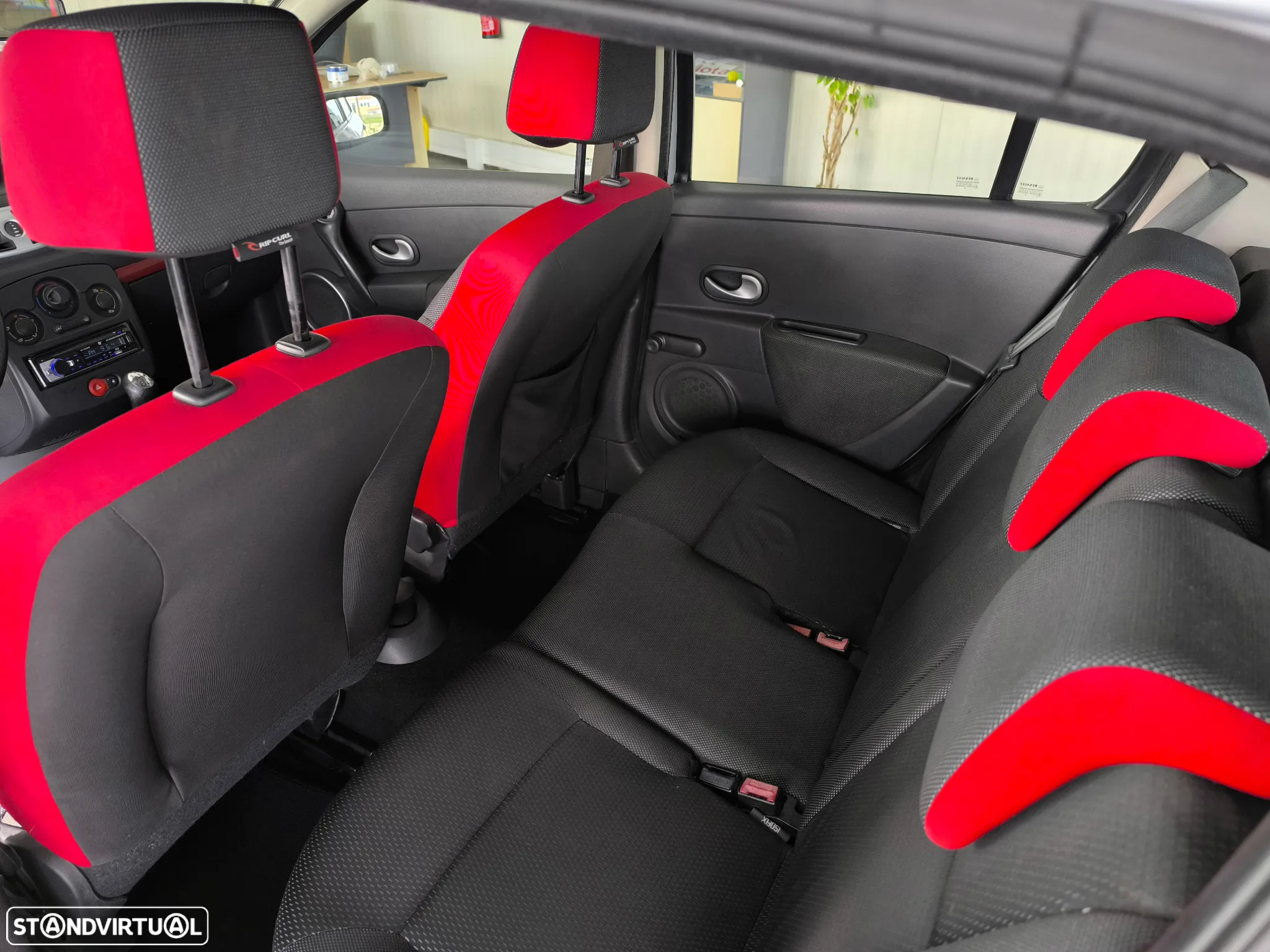 Renault Clio - 11
