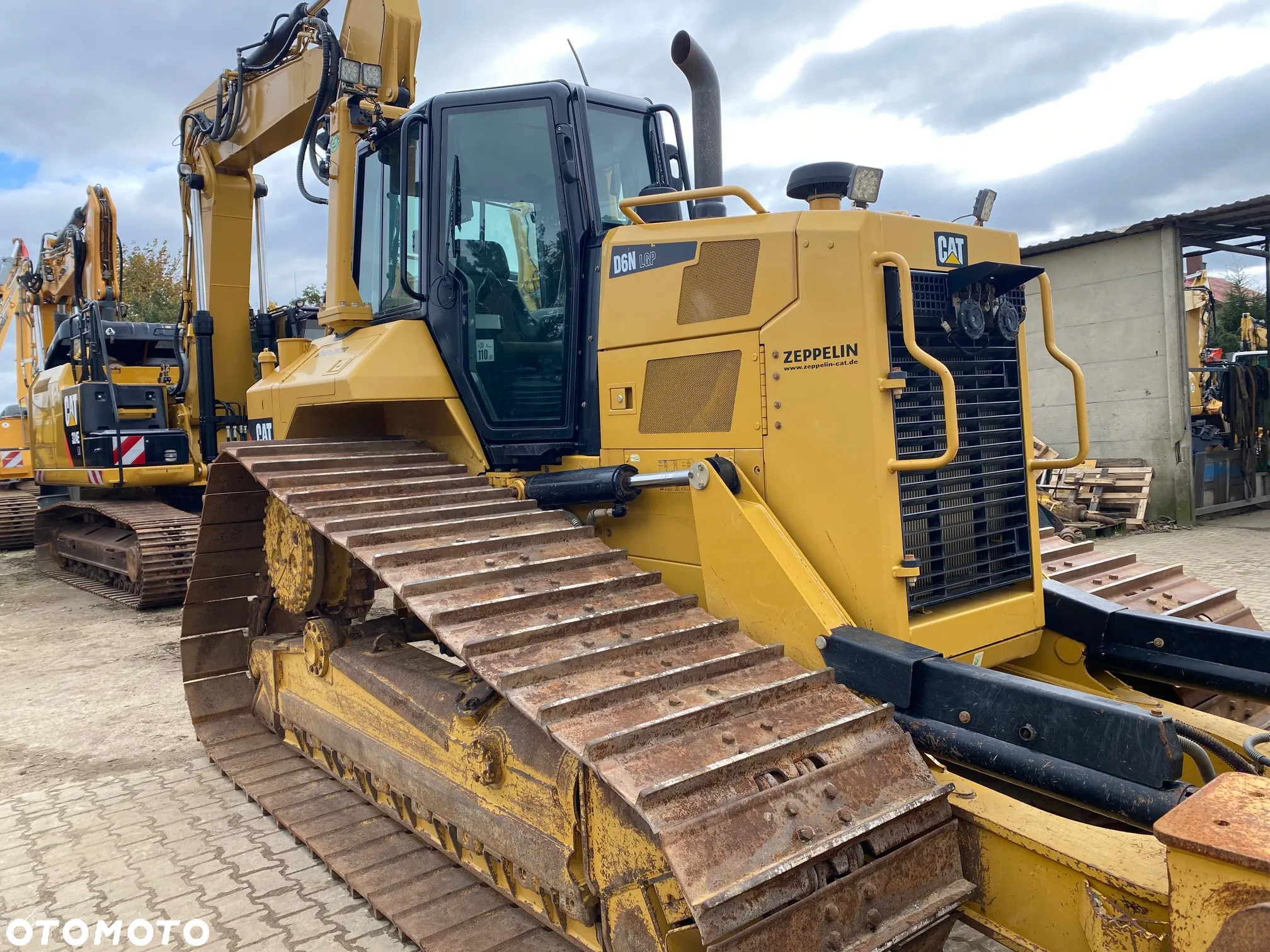 Caterpillar CAT D6N LGP, 2017 ROK, 8200 MTH, Z NIEMIEC, - 7