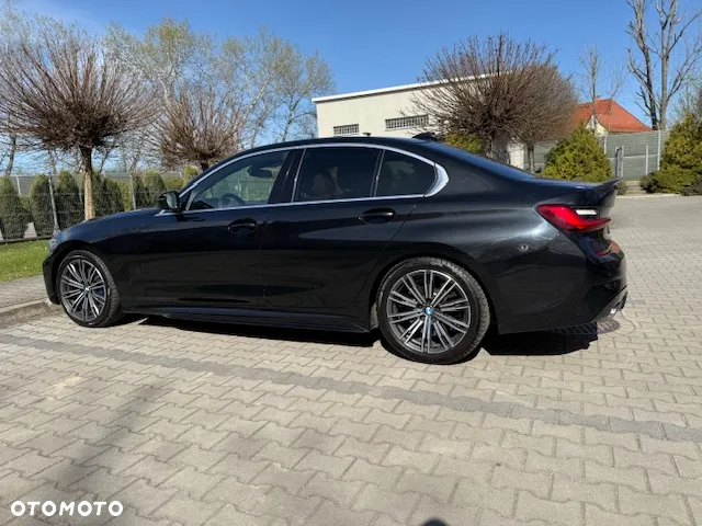 BMW Seria 3 330d M Sport sport - 2