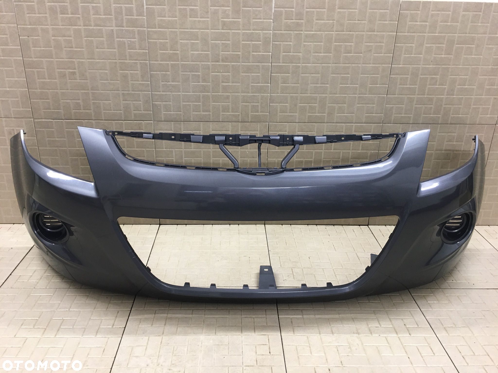 Hyundai i20  Zderzak Przedni Przód 08-12r  86511-1J000 - 1