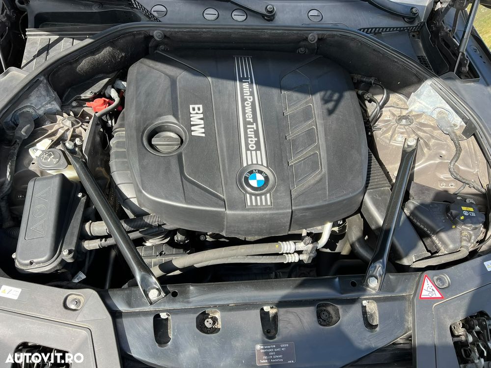 BMW Seria 5 520d - 39