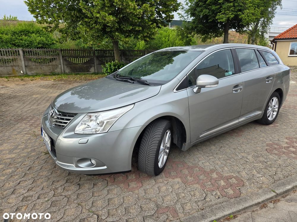 Toyota Avensis 2.0 D-4D Sol - 1