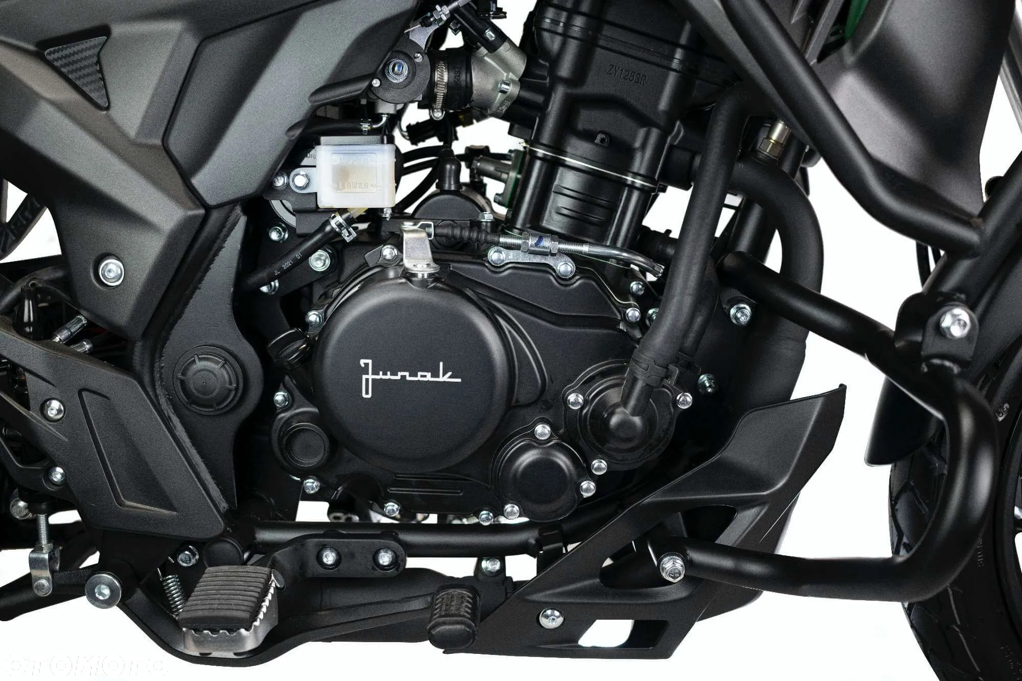 Junak RX One - 8