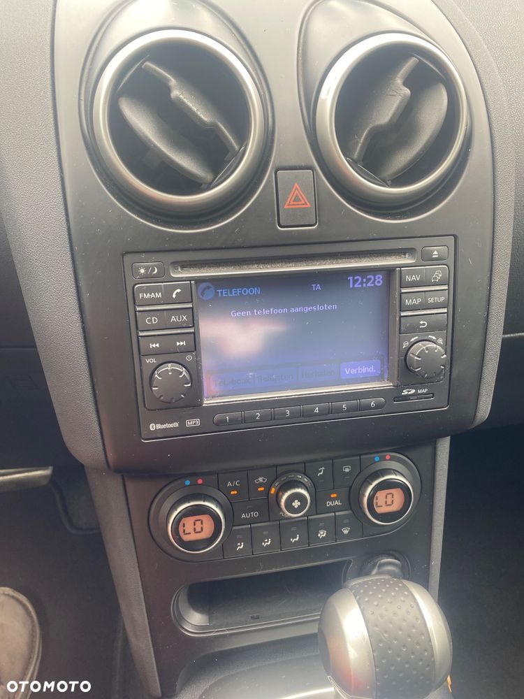 Nissan Qashqai 2.0 4x4 Tekna CVT - 25