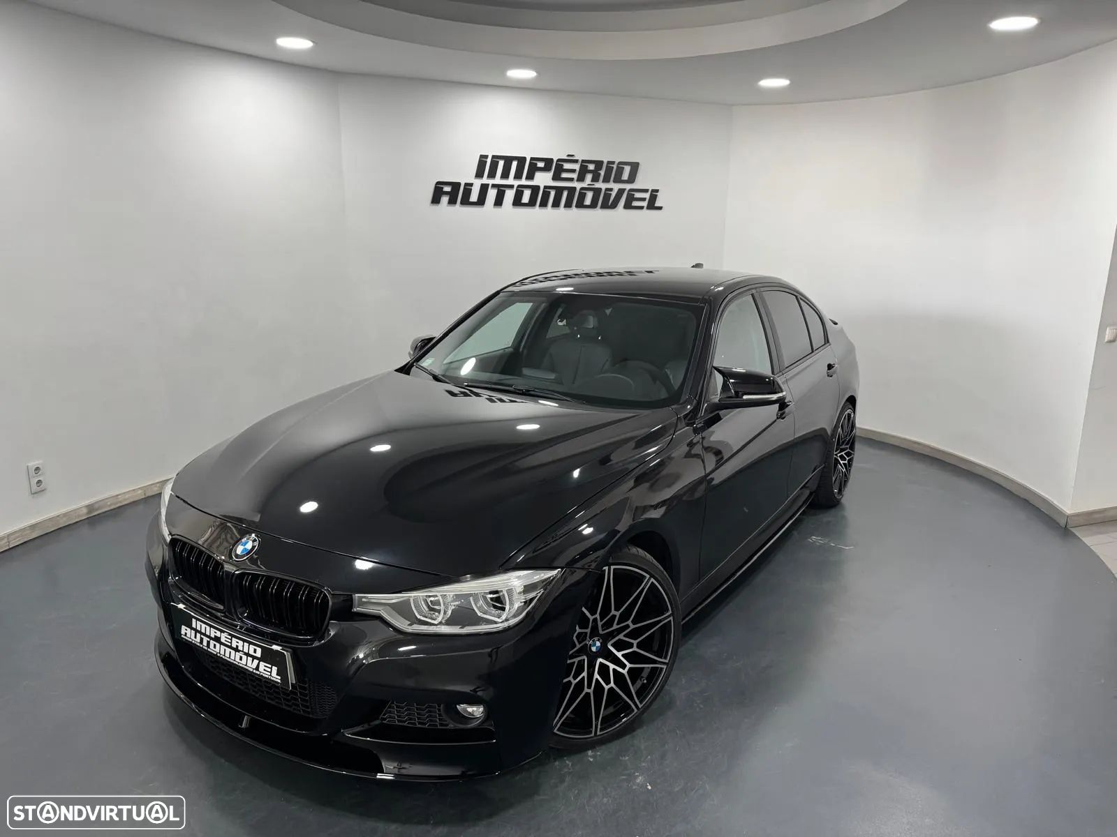 BMW 320 d Pack M - 1