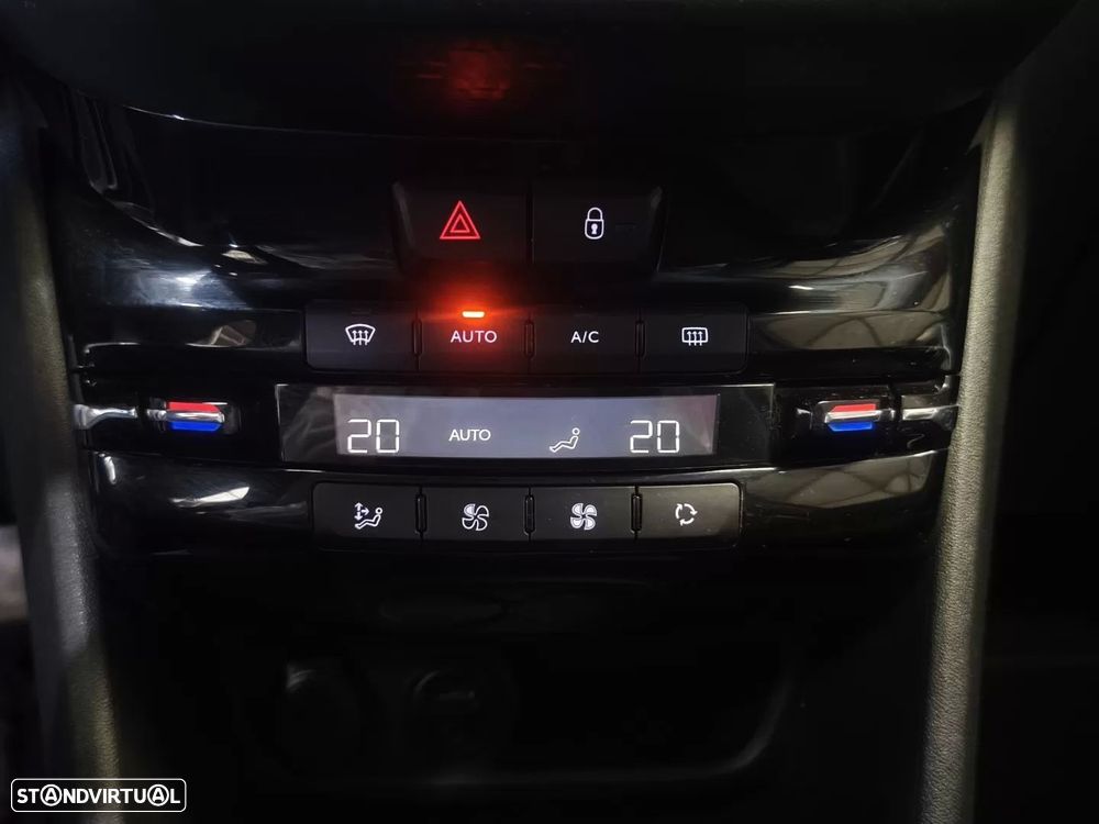 Peugeot 2008 PureTech 110 Stop&Start EAT6 Allure - 19