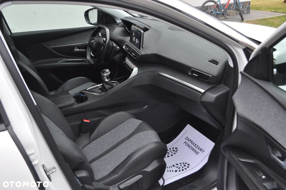 Peugeot 3008 2.0 BlueHDi Allure - 21