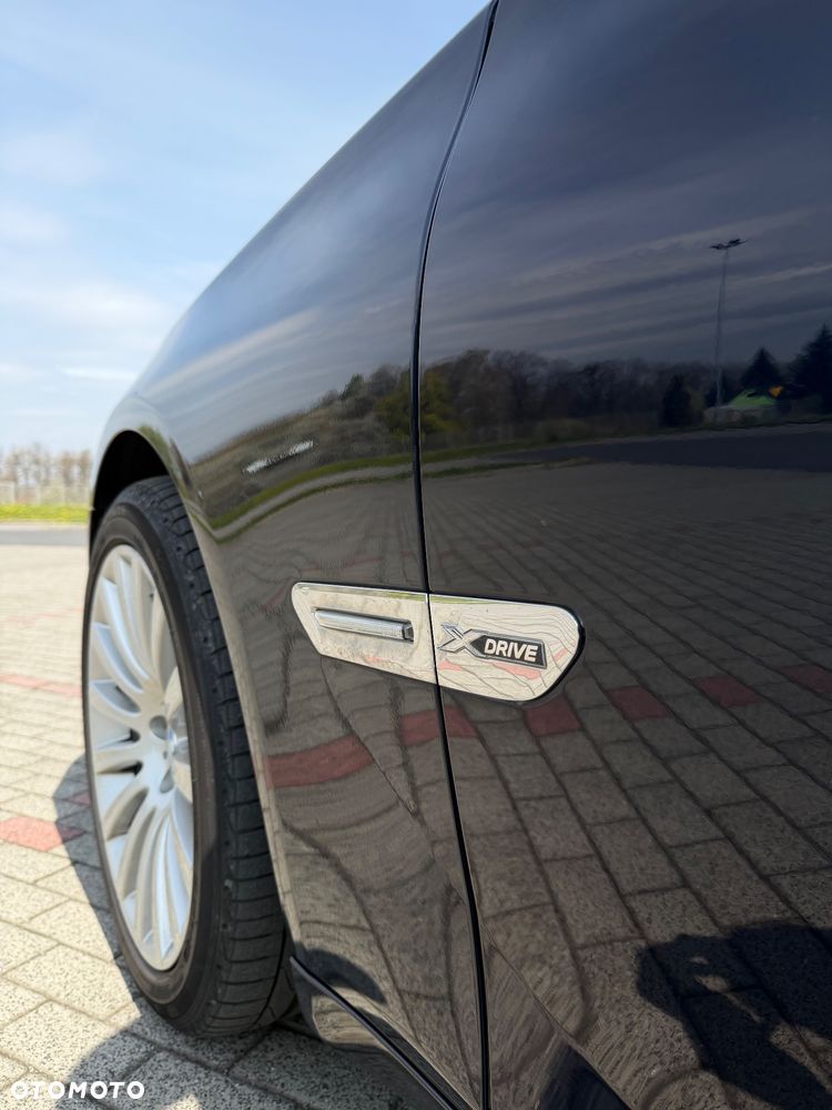 BMW Seria 7 740d xDrive - 26