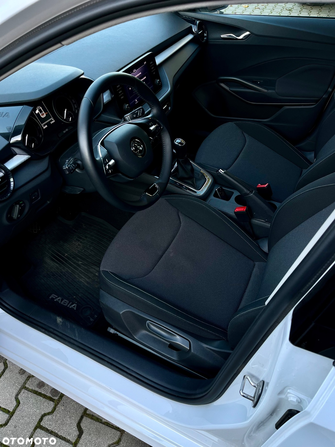 Skoda Fabia 1.0 Ambition - 8