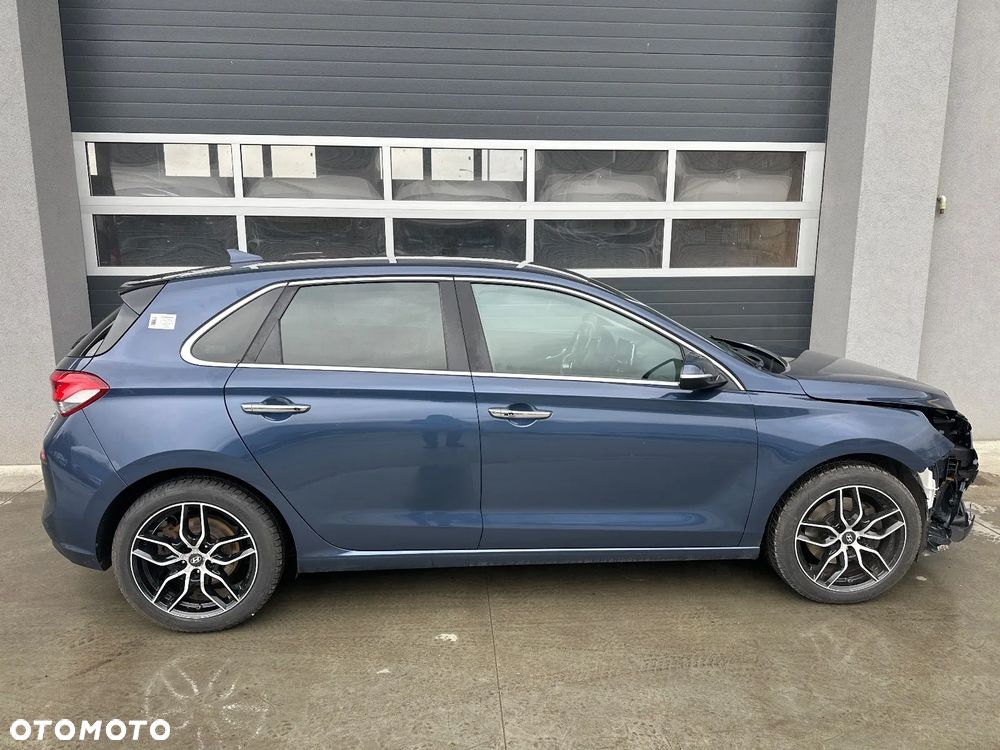 Hyundai i30 1.4 T-GDI Premiere Luxury - 1