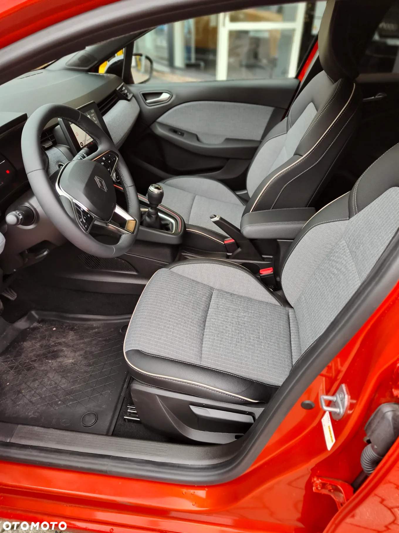 Renault Clio - 6