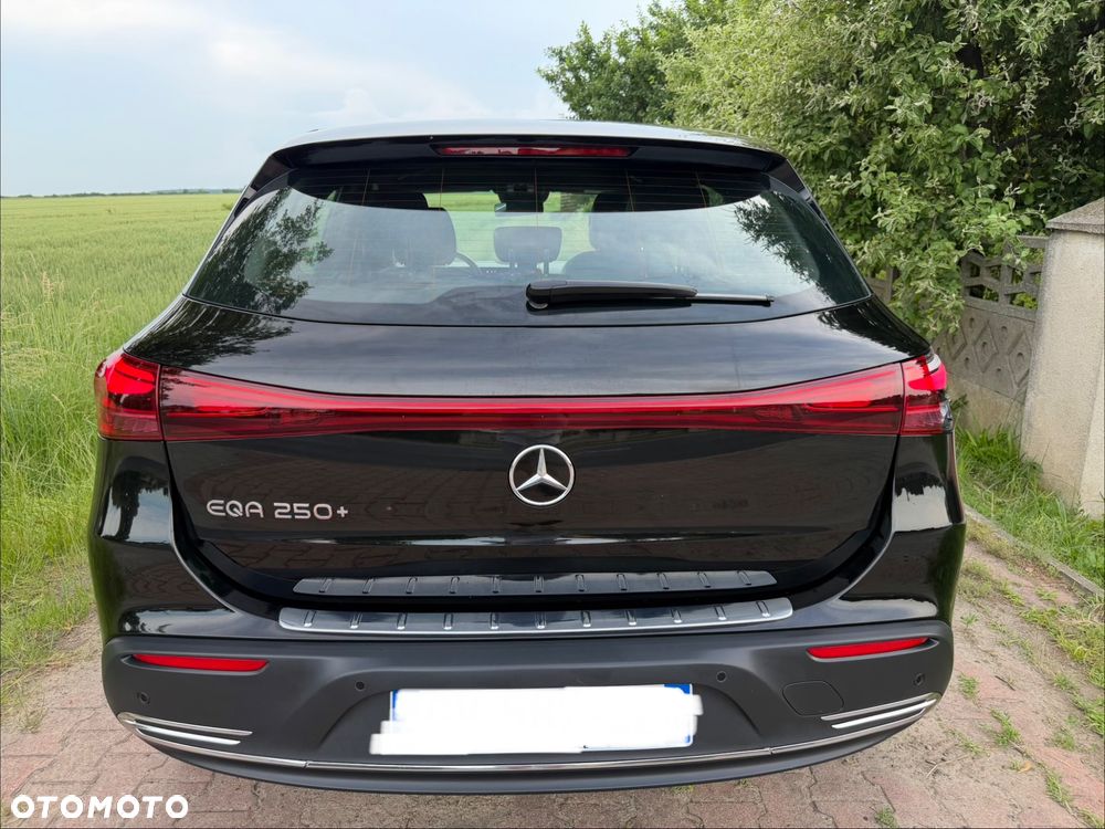 Mercedes-Benz EQA 250+ Electric Art - 7