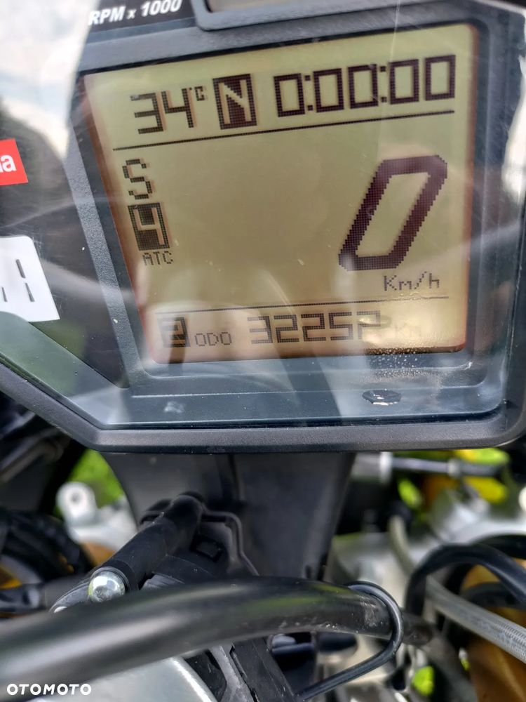 Aprilia Tuono - 7