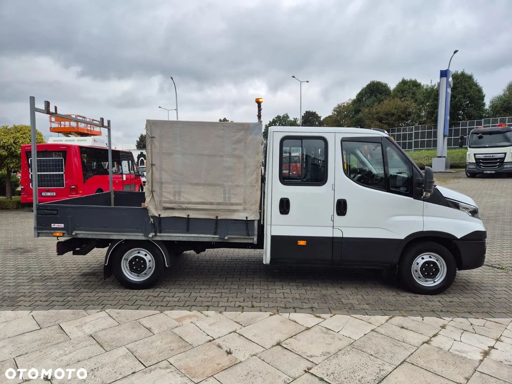 Iveco Daily 35S15 / SKRZYNIA / DOKA / 7 MIEJSC / WEBASTO / 1 WŁ / BEZWYPADKOWY / EURO 6 - 6