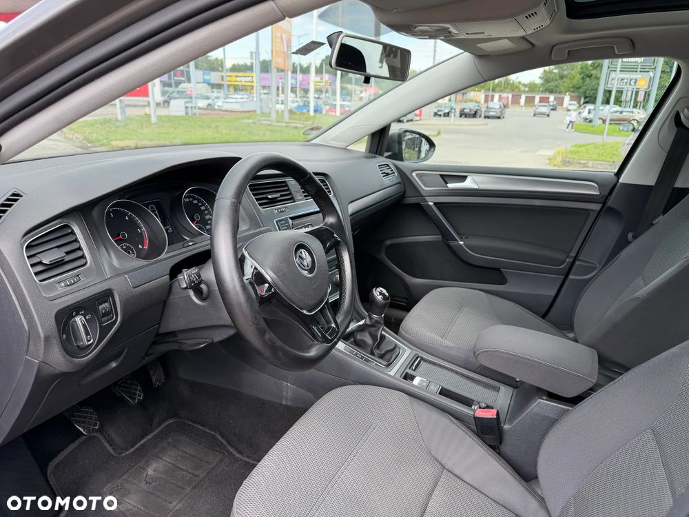 Volkswagen Golf 1.6 TDI Comfortline - 24
