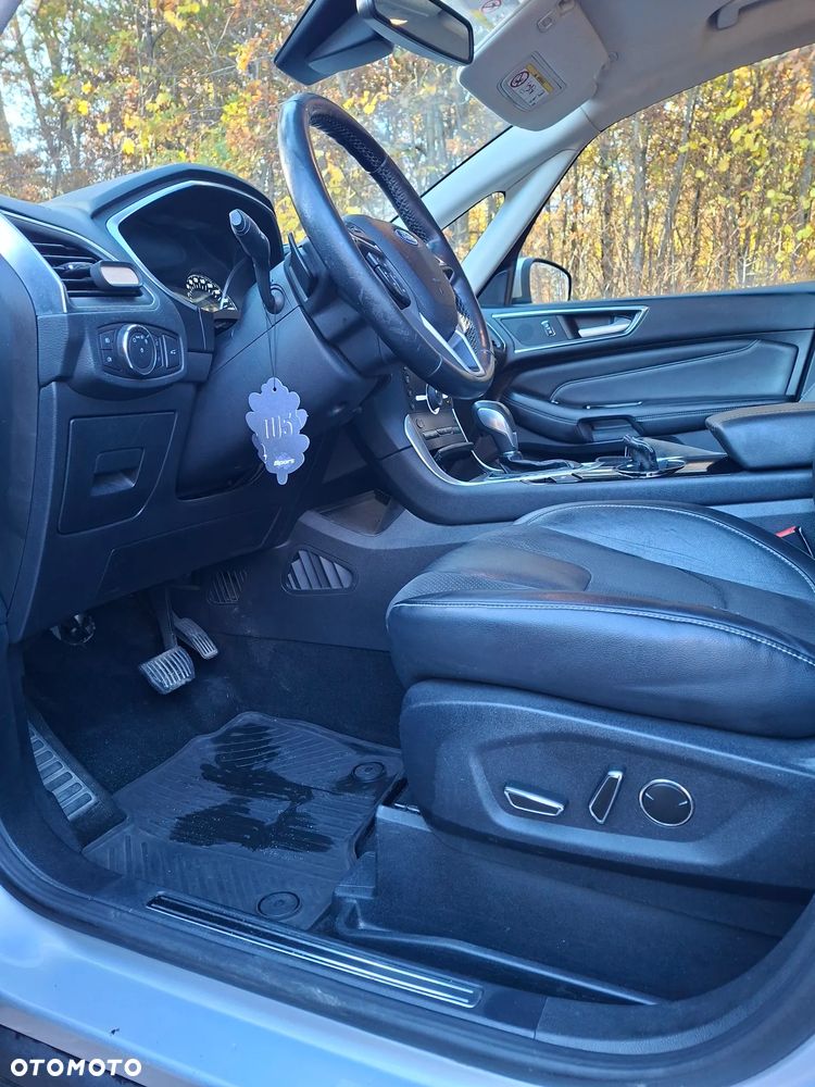 Ford Galaxy - 27