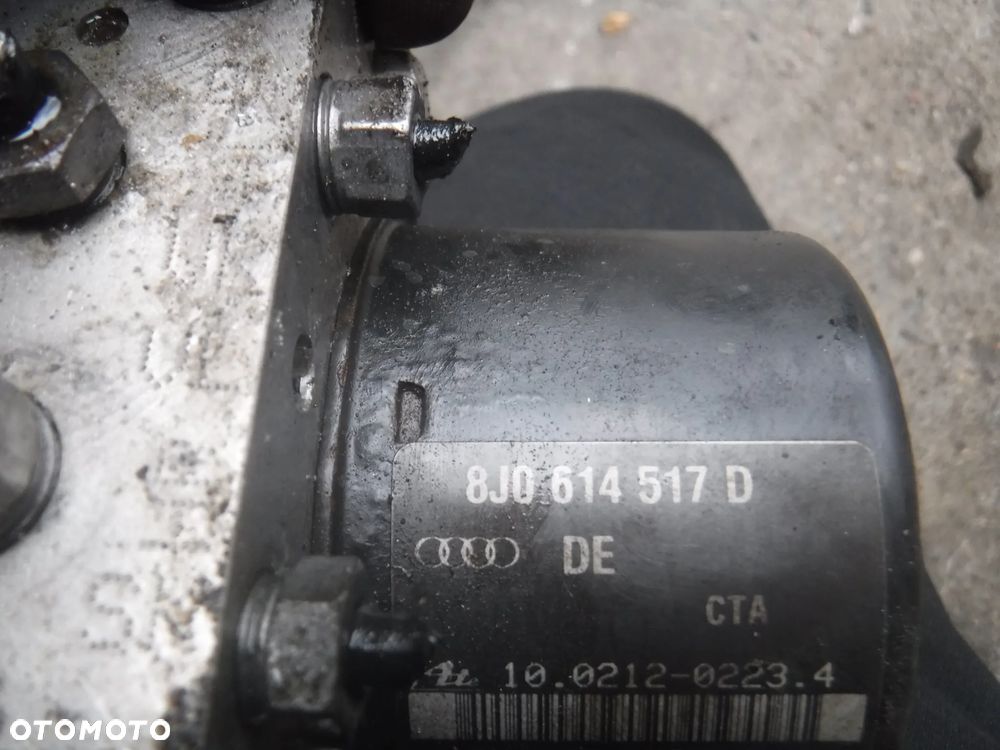 Audi  TT 8J  pompa ABS 8J0614517D - 2