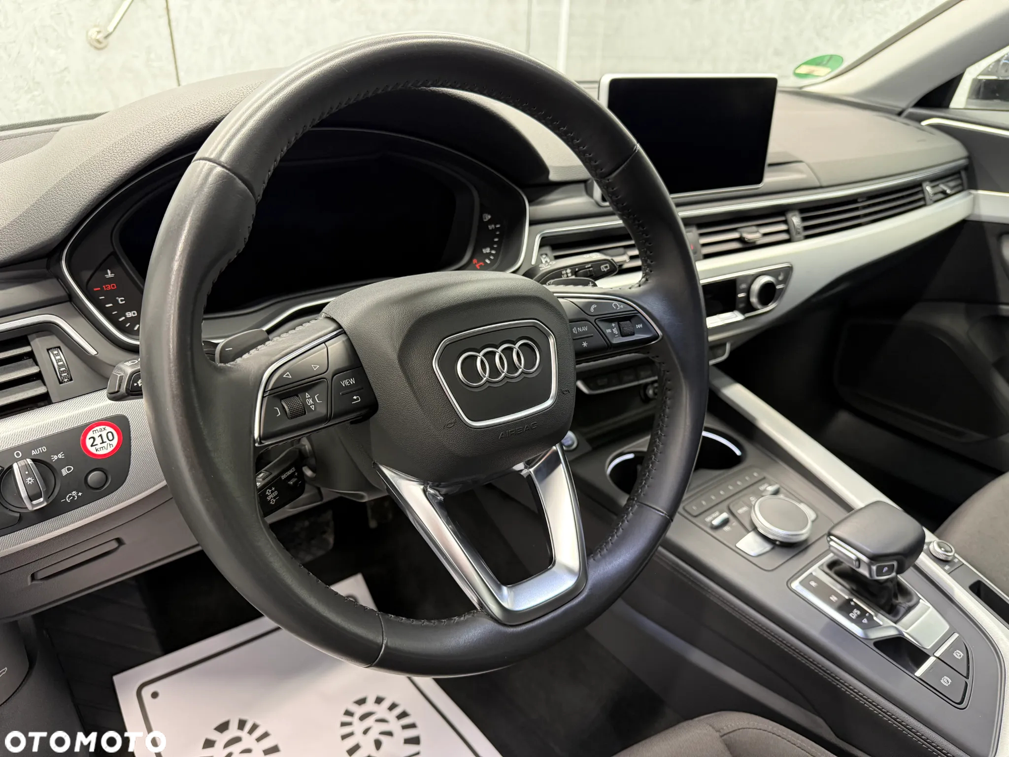 Audi A4 Avant 40 TDI S tronic S line - 19