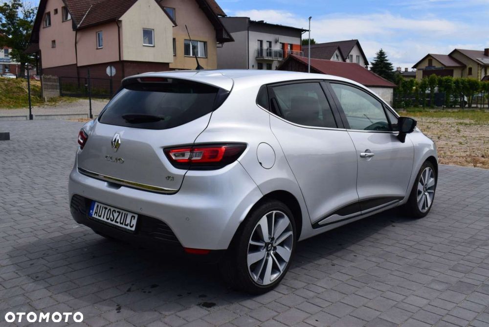 Renault Clio - 8