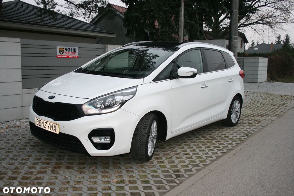 Kia Carens 1.7 CRDi M 7os - 1