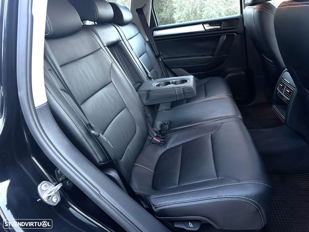 VW Touareg 3.0 TDI V6 Tiptronic - 11