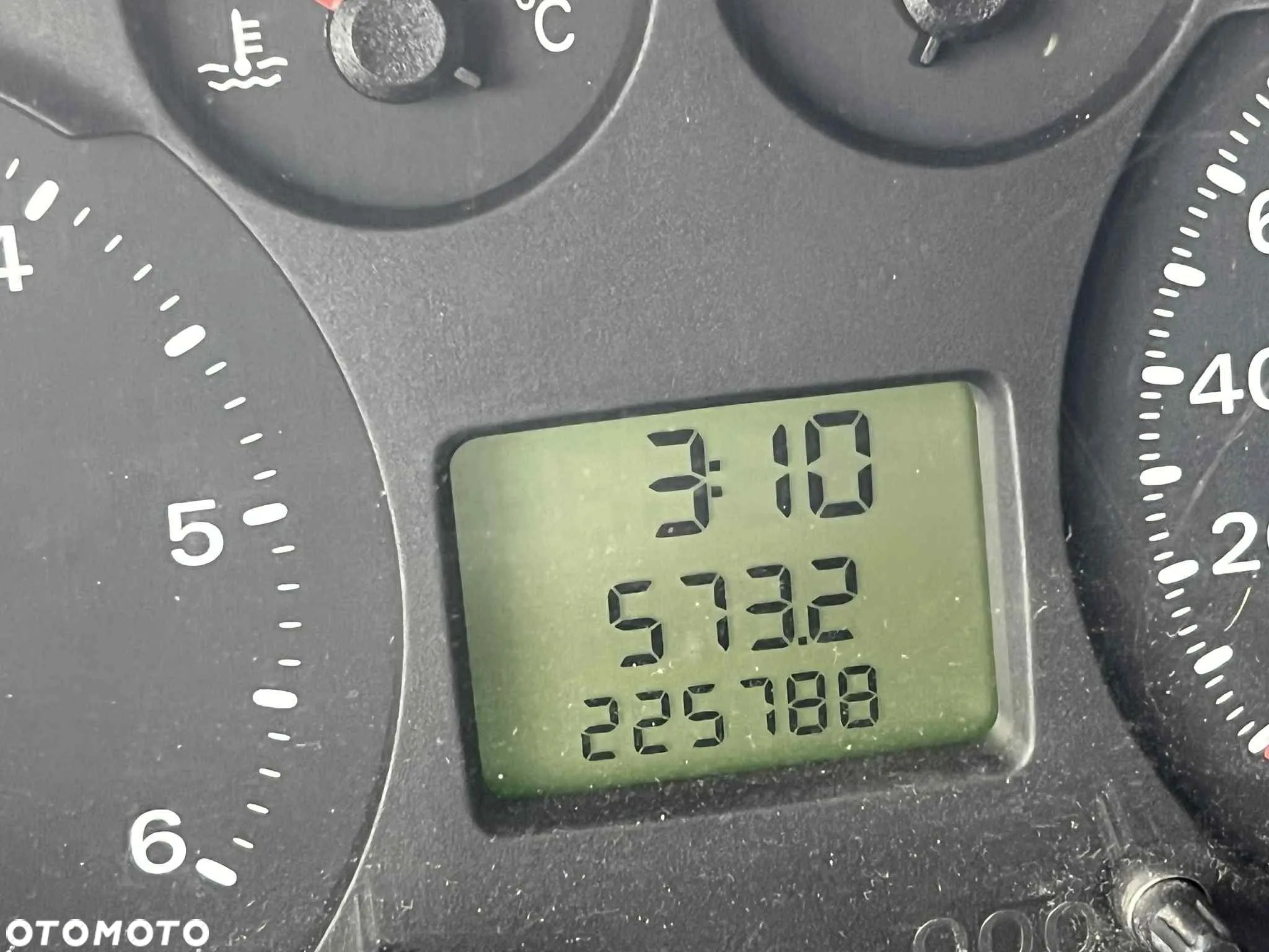 Ford Transit 2,4  tył napęd - 9