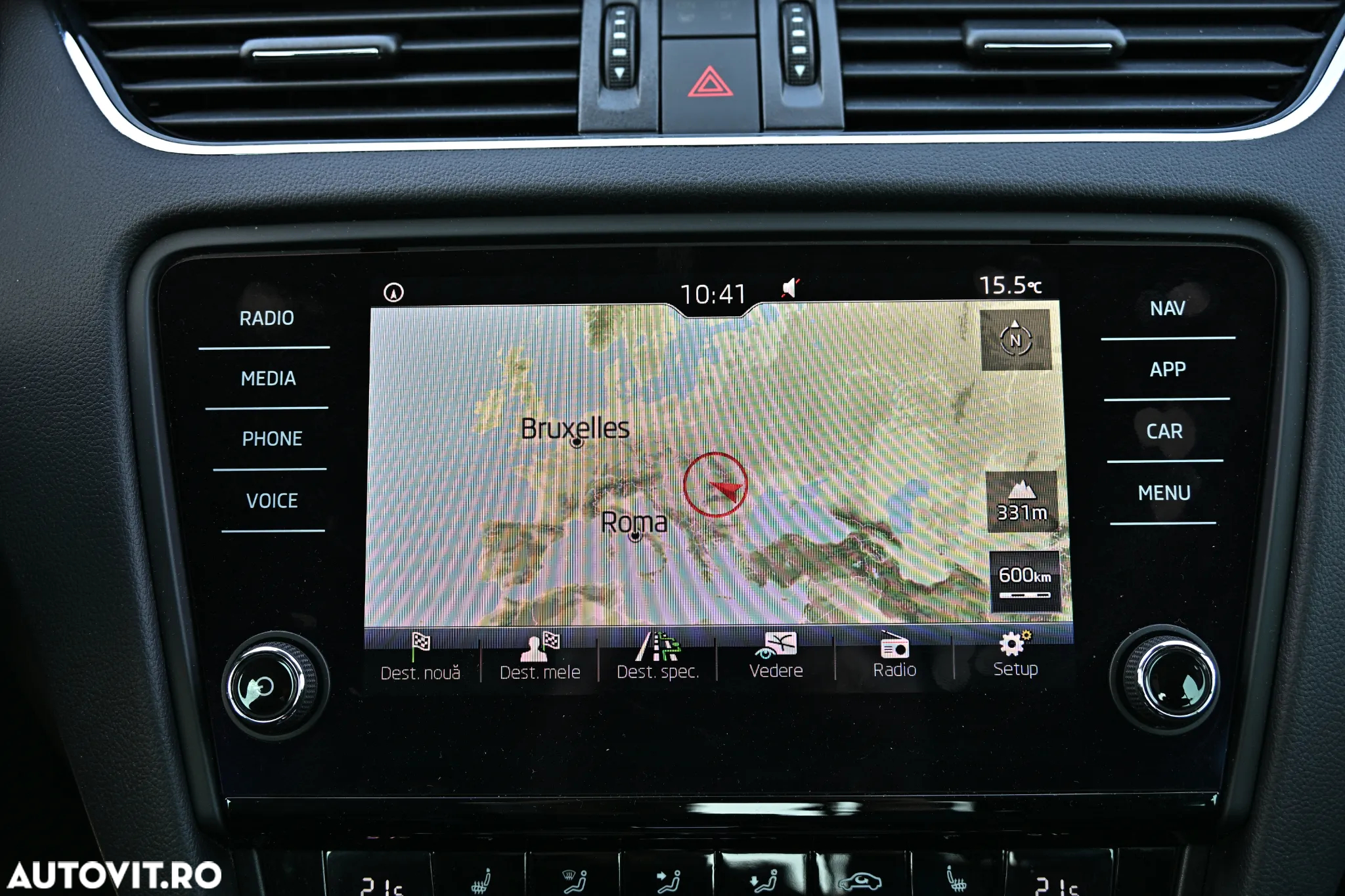 Skoda Octavia 2.0 TDI DSG Style - 30
