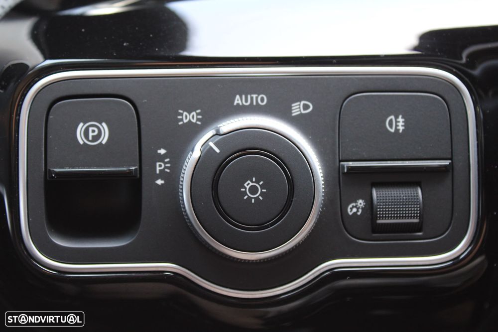Mercedes-Benz CLA 200 7G-DCT Edition AMG Line - 12