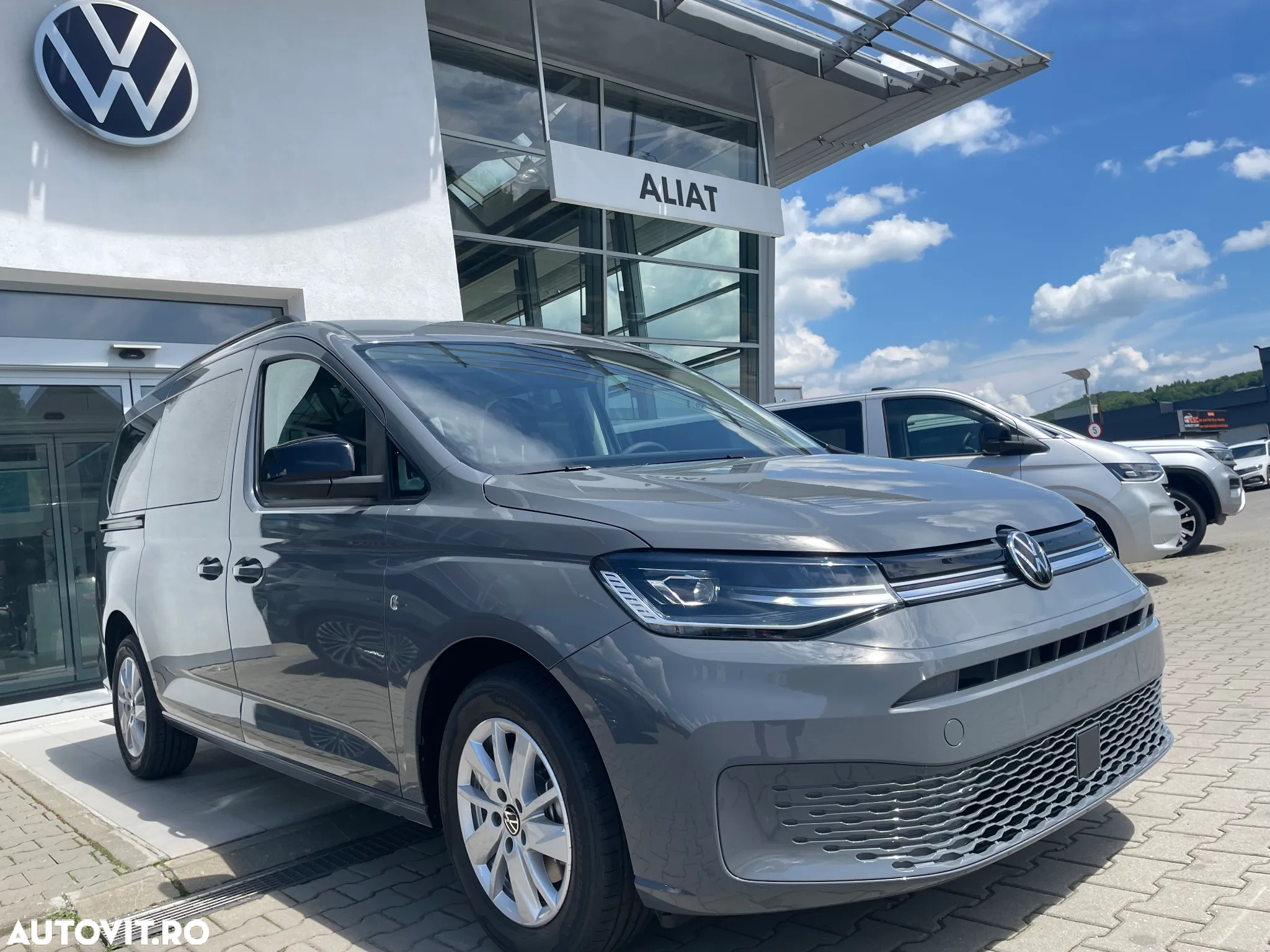 Volkswagen Caddy Maxi 2.0 TDI 75 kW Life - 2