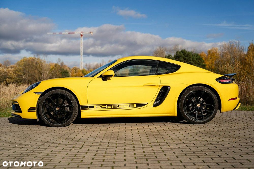 Porsche 718 Cayman - 10