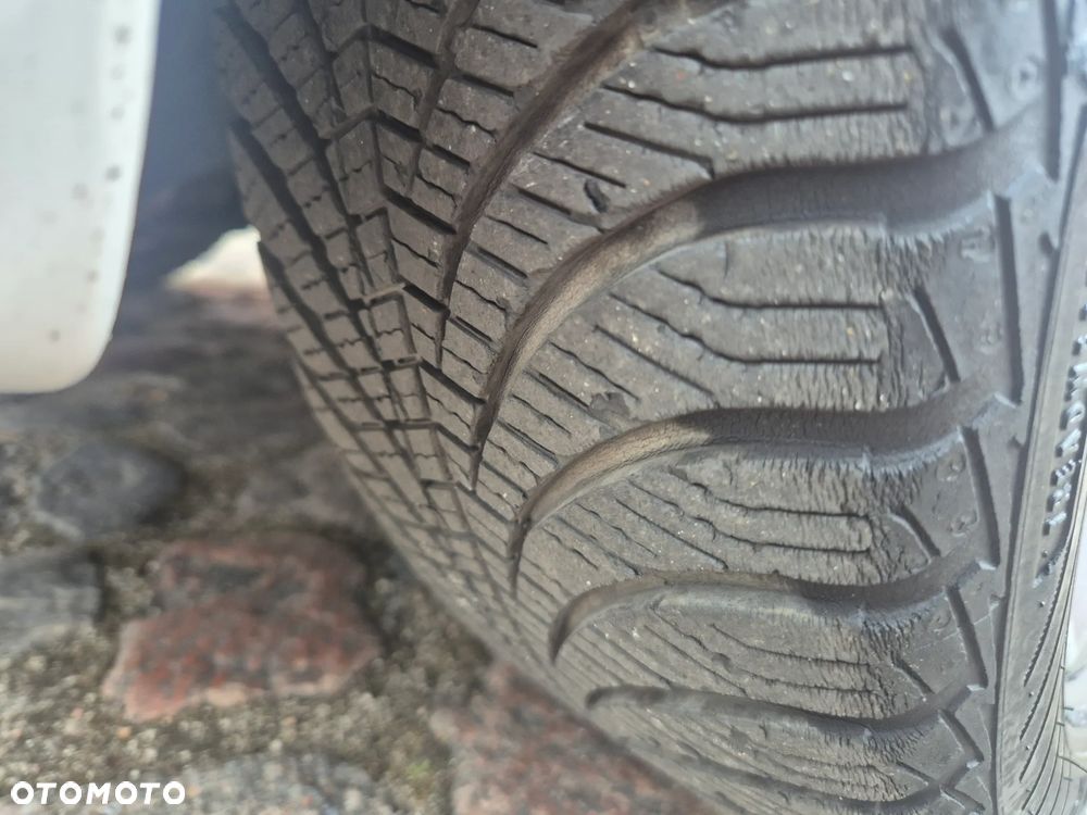 Volkswagen up! (BlueMotion Technology) move - 13