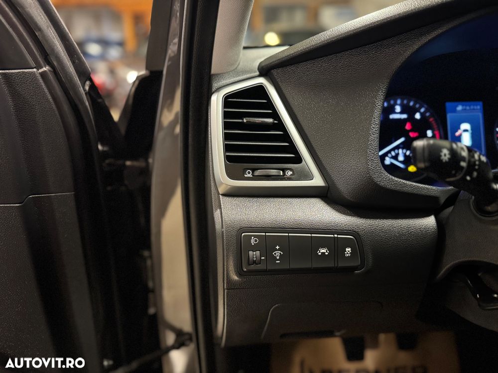 Hyundai Tucson blue 1.7 CRDi 2WD Style - 28