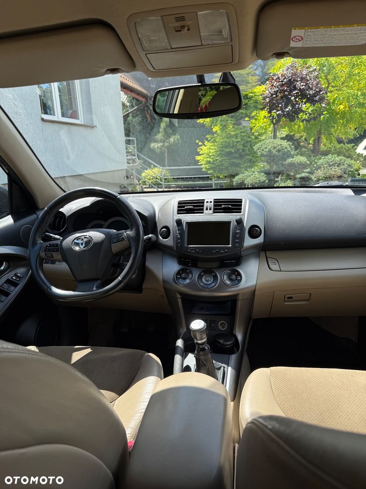 Toyota RAV4 2.2 D-4D 2010 - 8