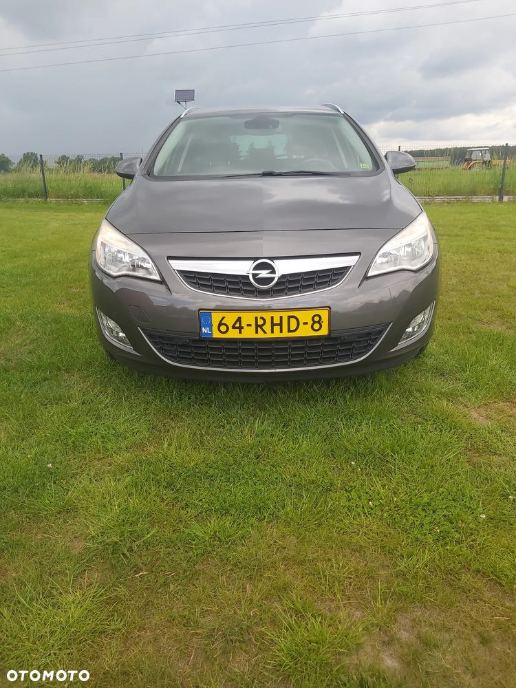 Opel Astra 1.4 Turbo Cosmo - 4