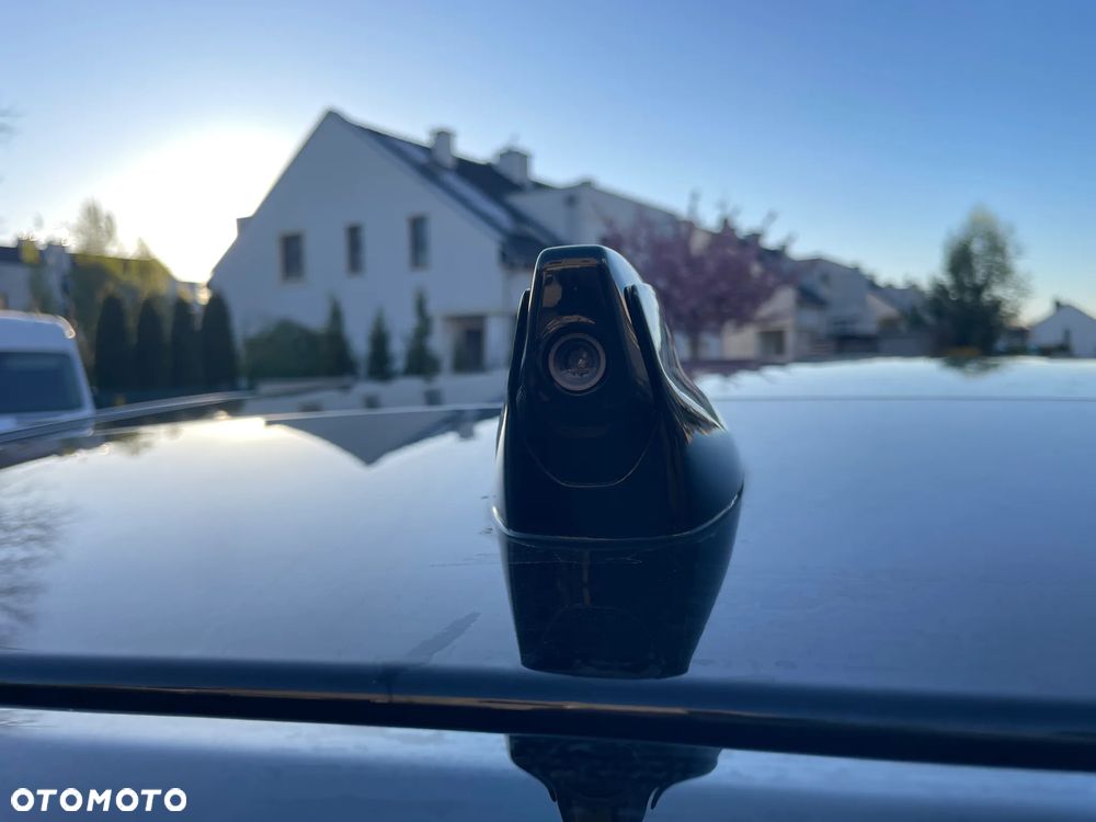 Jaguar E-Pace 2.0 P300 mHEV AWD 300 Sport - 16