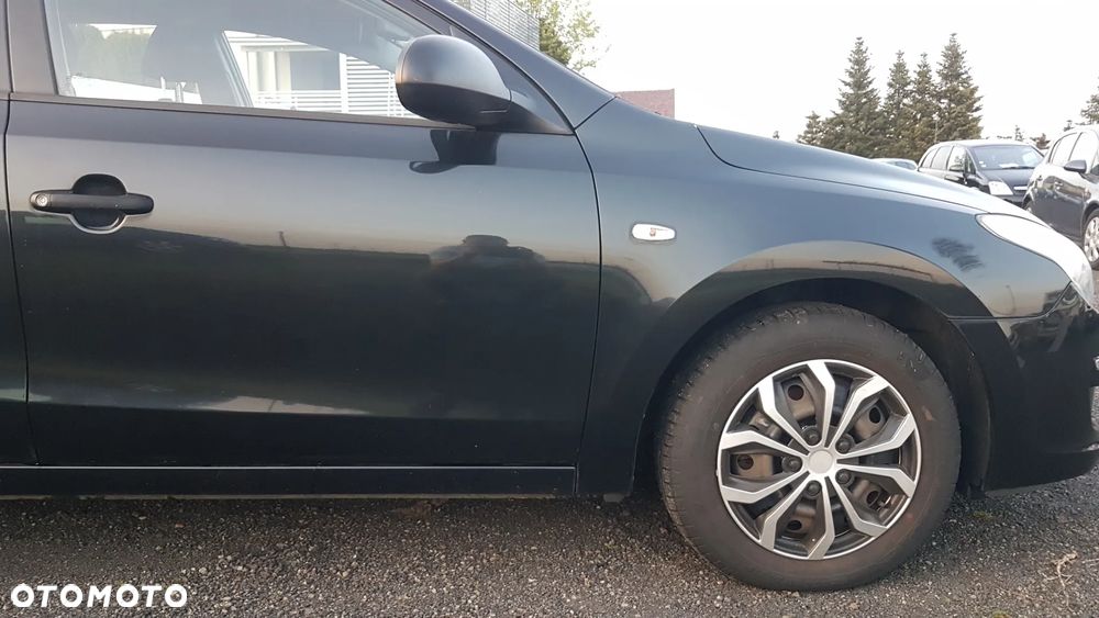 Hyundai i30 1.6 blue Style - 18