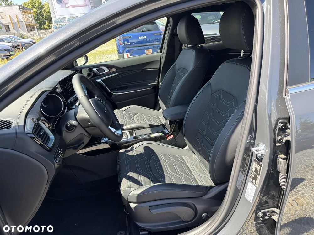 Kia XCeed 1.6 T-GDI Tribute DCT - 10