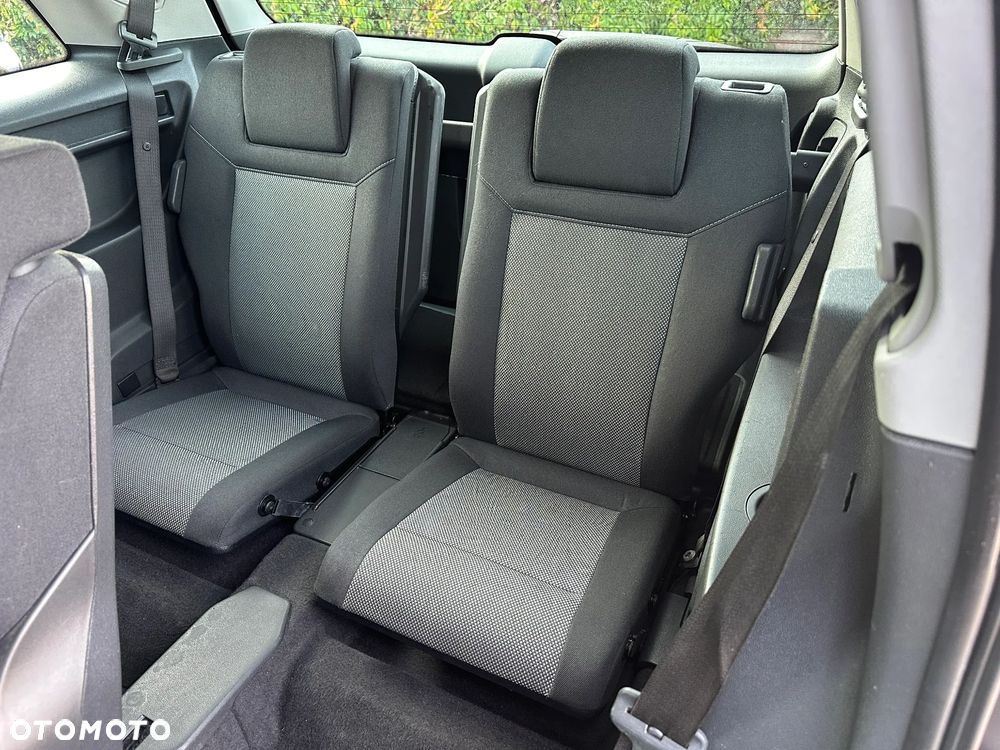 Opel Zafira - 31