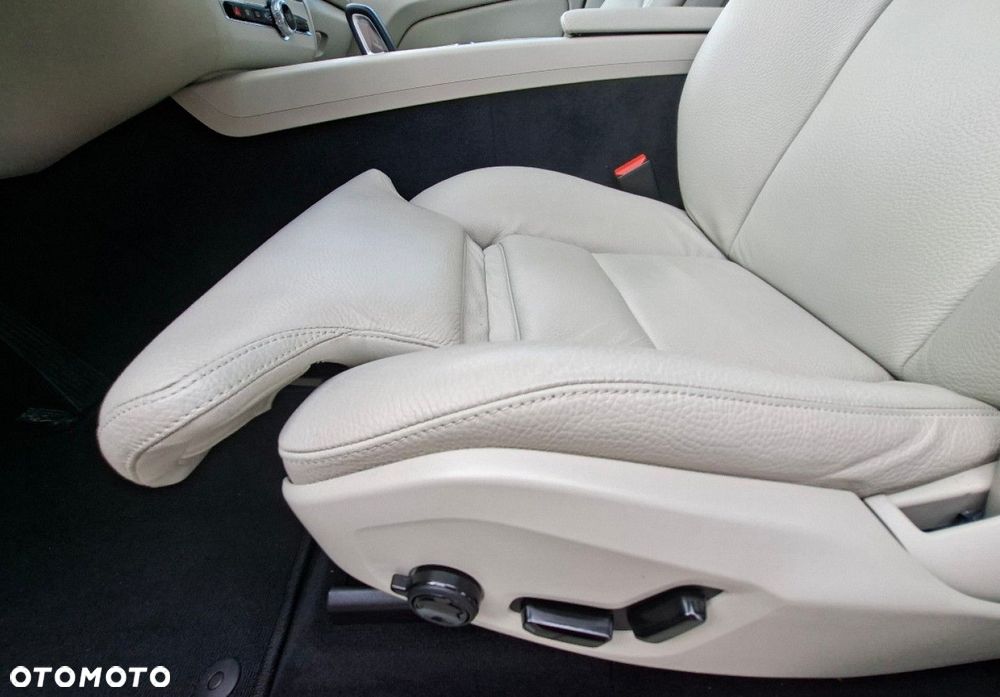 Volvo XC 60 - 23