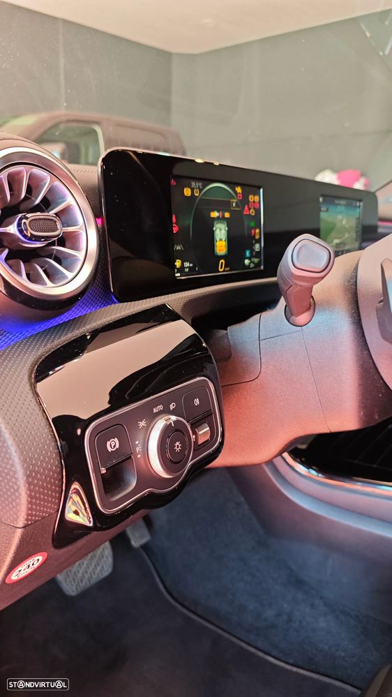 Mercedes-Benz CLA 250+ - 40