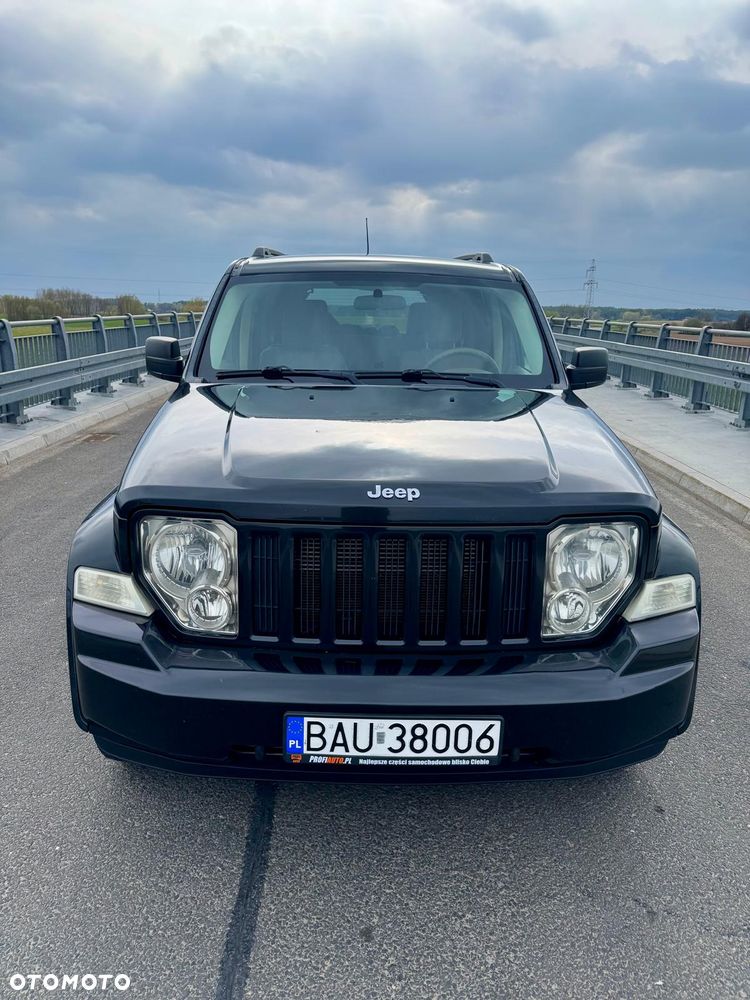 Jeep Liberty 3.7 4x4 - 9