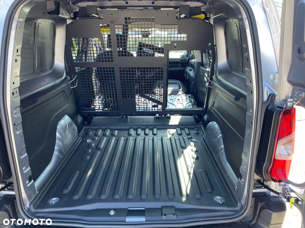 Opel Combo Cargo Combo Cargo Załogowy XL Diesel 102 KM Manual - 12