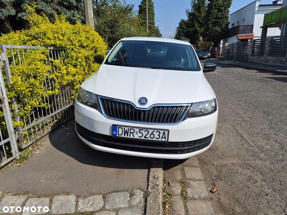 Skoda RAPID - 21
