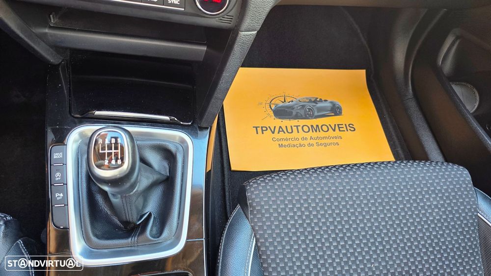 Kia Ceed SW 1.6 CRDi MHEV Drive+SRF - 7