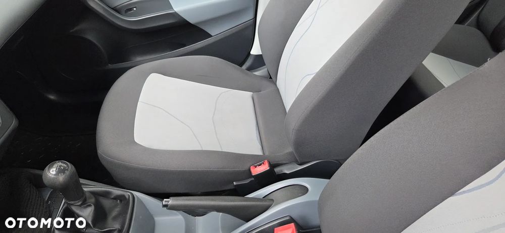 Seat Ibiza 1.4 16V Reference - 14