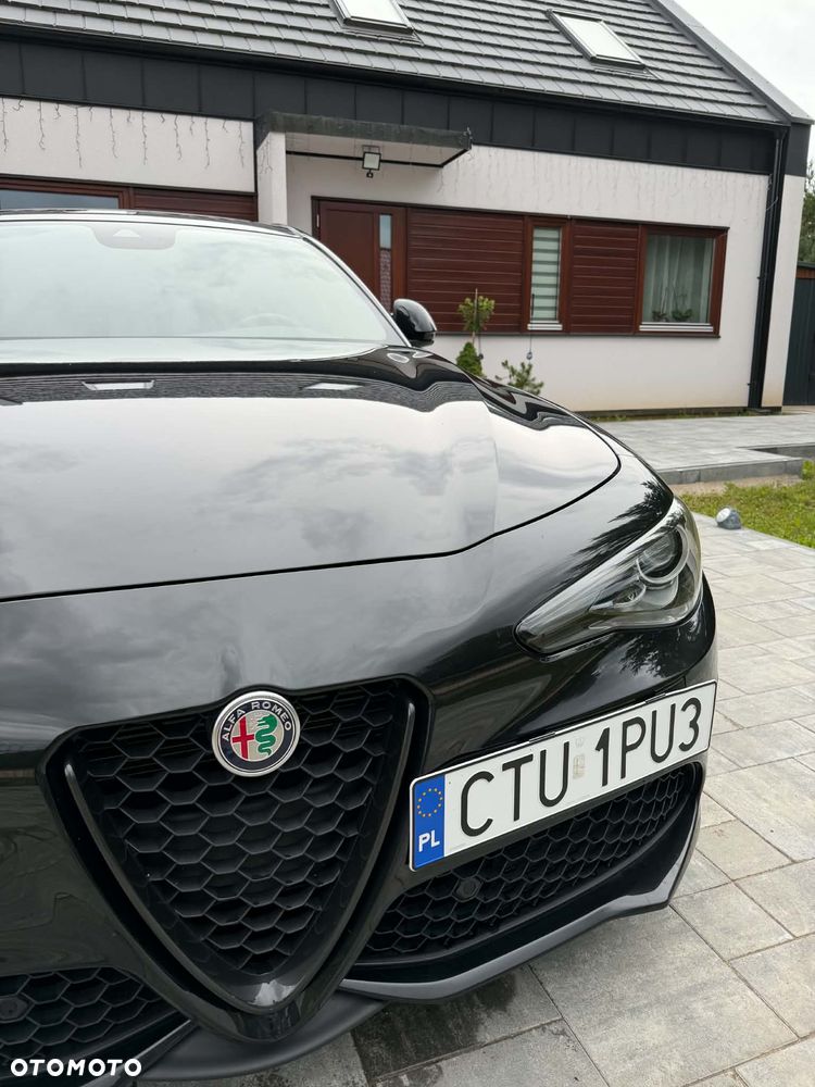 Alfa Romeo Giulia 2.0 Turbo 16V AT8 Veloce Ti - 27