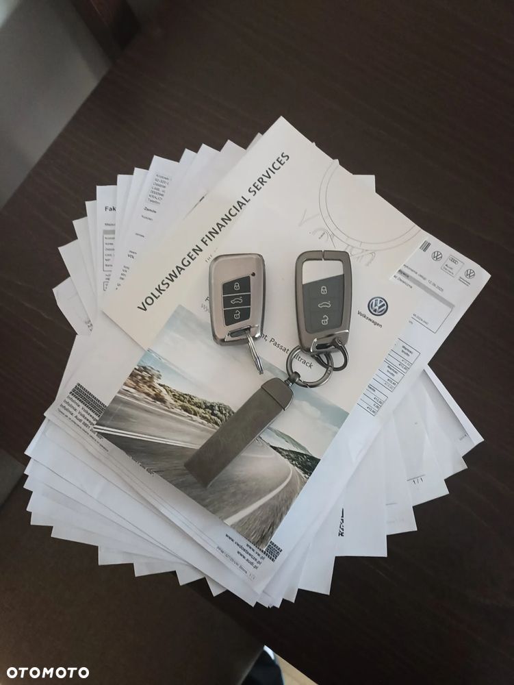 Volkswagen Passat 2.0 TDI EVO Business - 28