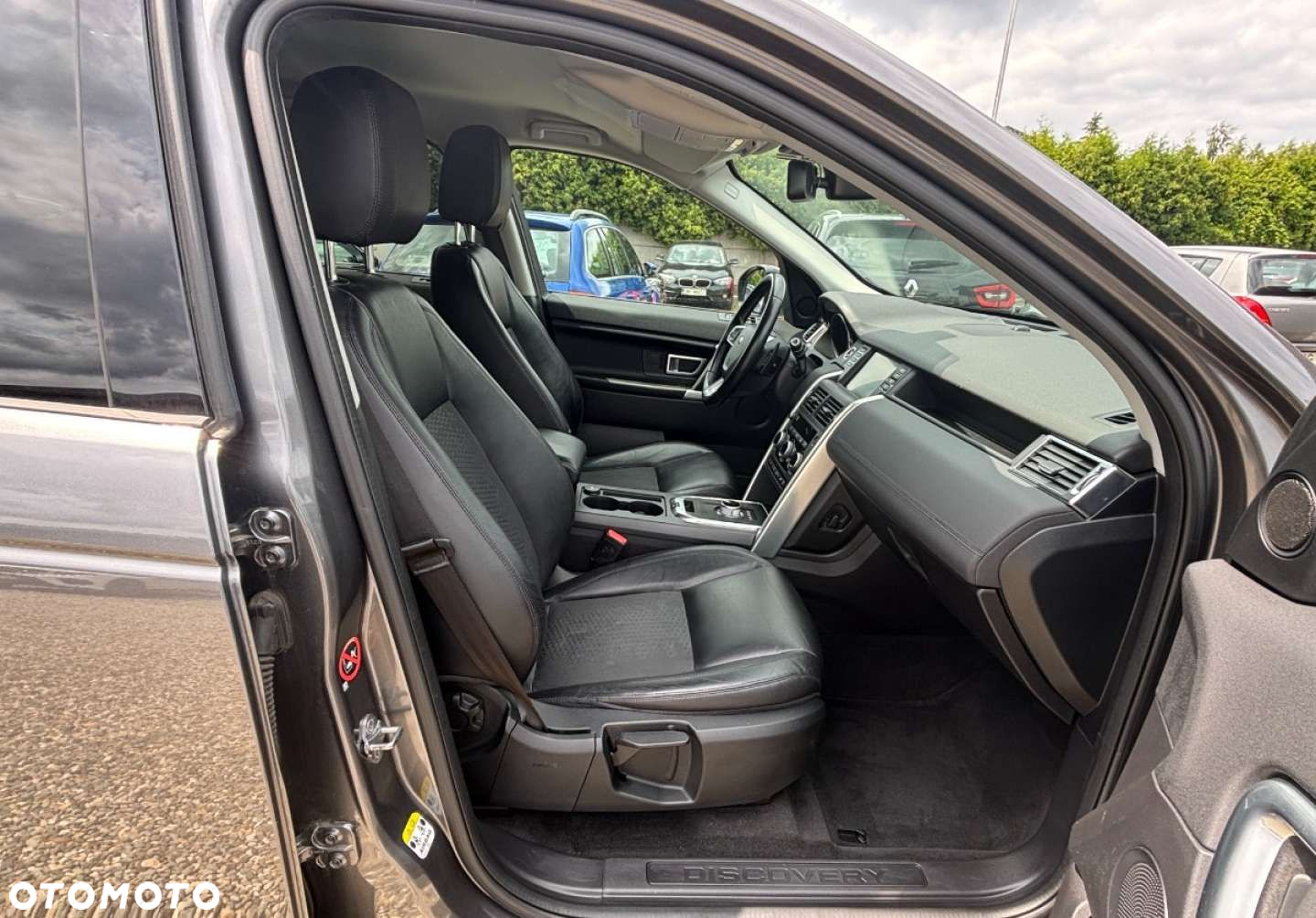 Land Rover Discovery Sport - 21